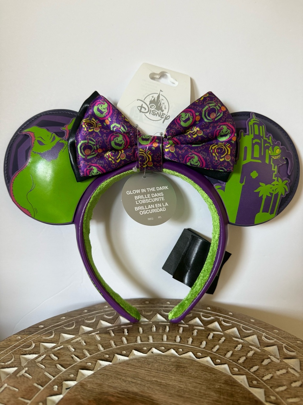 Disney Oogie Boogie Bash 2025 Glow Minnie Ears Removable Bow New